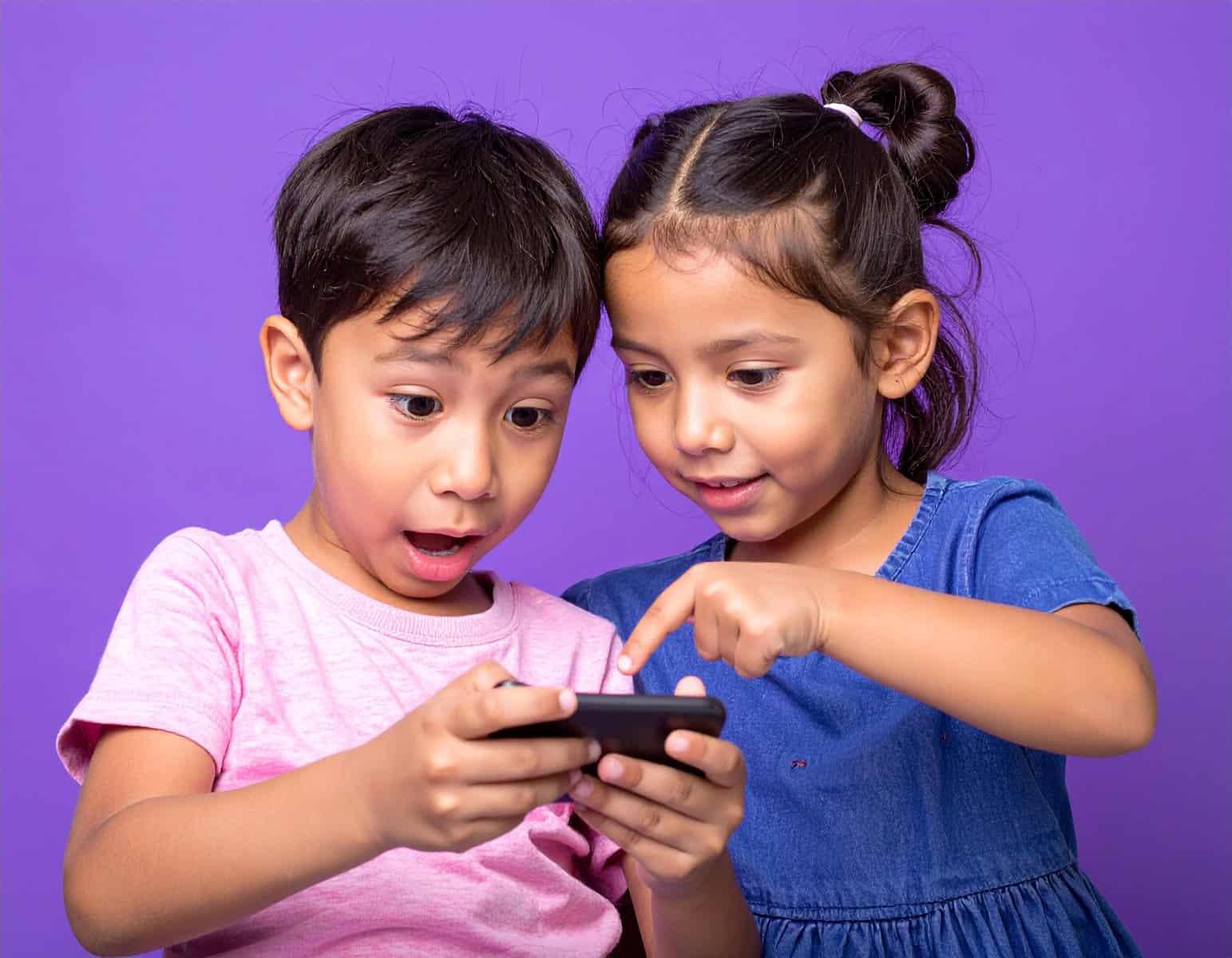 Home kids smartphone 01